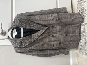 Brown plaid coat - 4 button w/front pockets